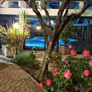 Fontana Oasis Кастельнуово-дель-Гарда